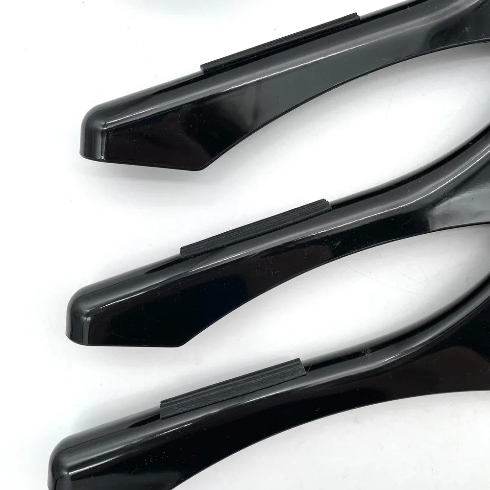 Neiman Marcus Coat Hangers Acrylic Unisex OS Black Good Bundle Set of 4 Gold